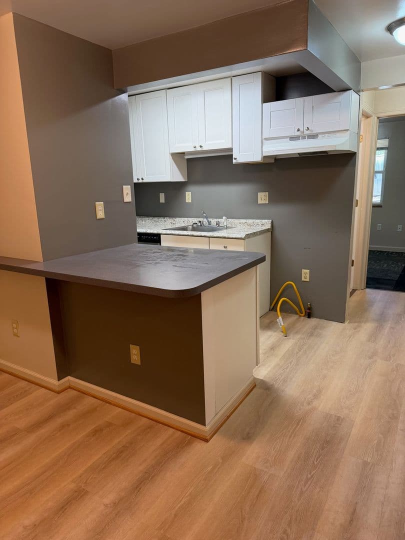 PITTSBURGH Apartment: 264 PLYMOUTH  STREET