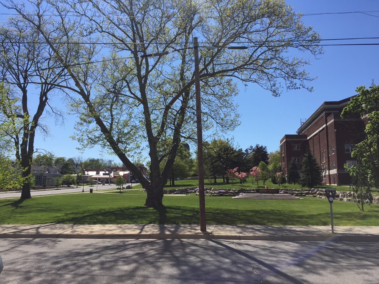 Ypsilanti Apartment: 400 Perrin St.