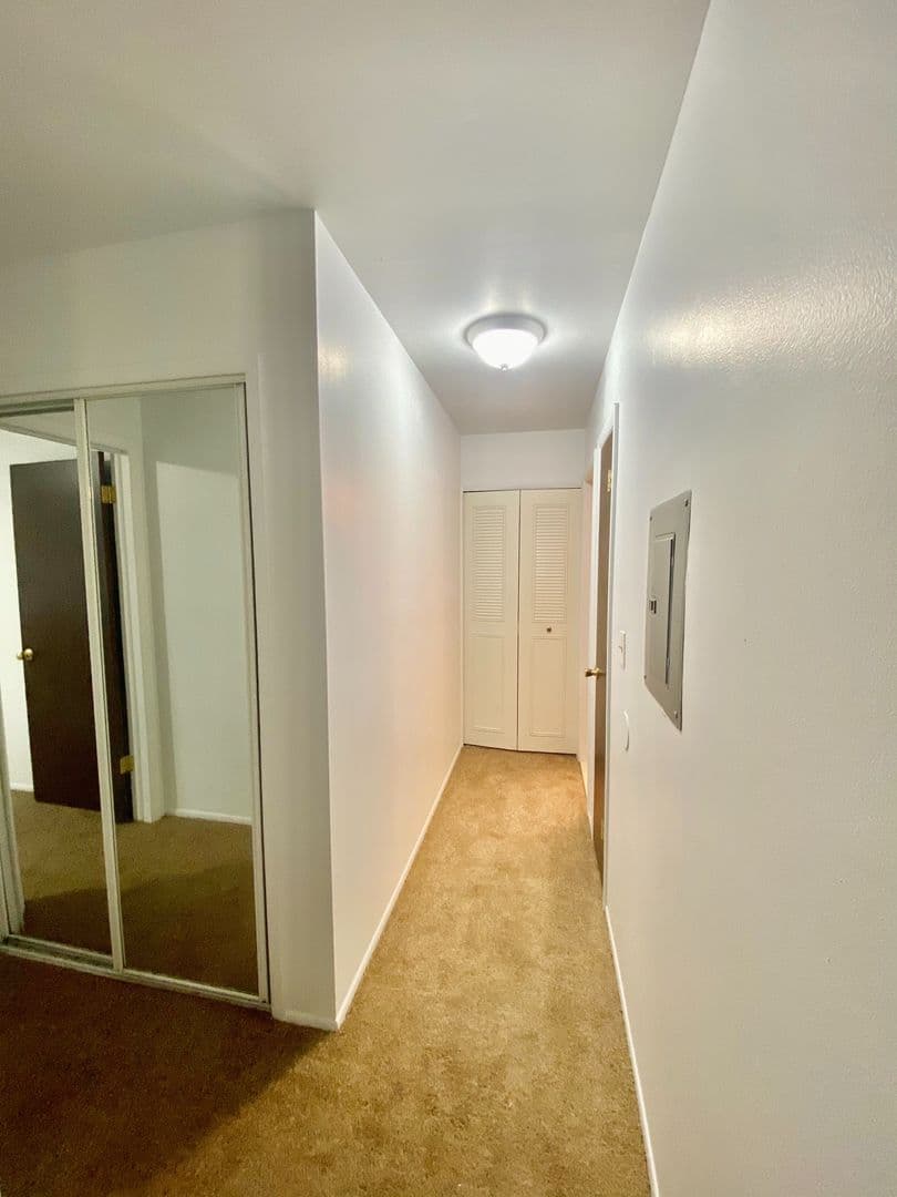 Ann Arbor Apartment: 2756 Golfside Rd