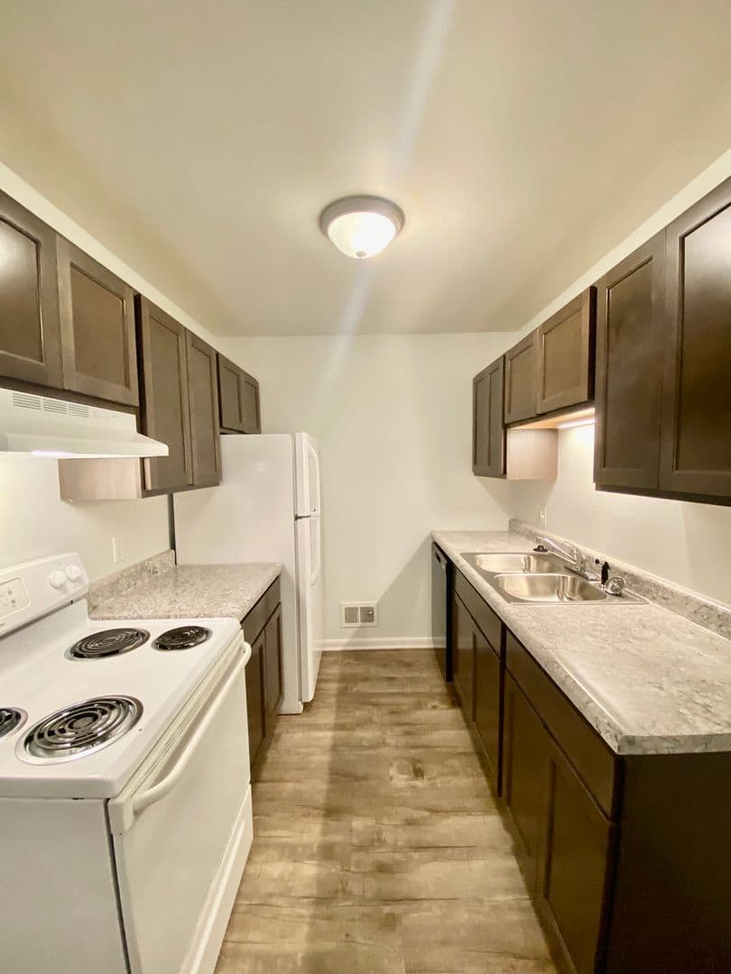 Ann Arbor Apartment: 2756 Golfside Rd
