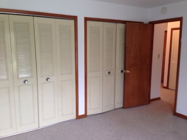 Ypsilanti Apartment: 2811 Golfside Dr