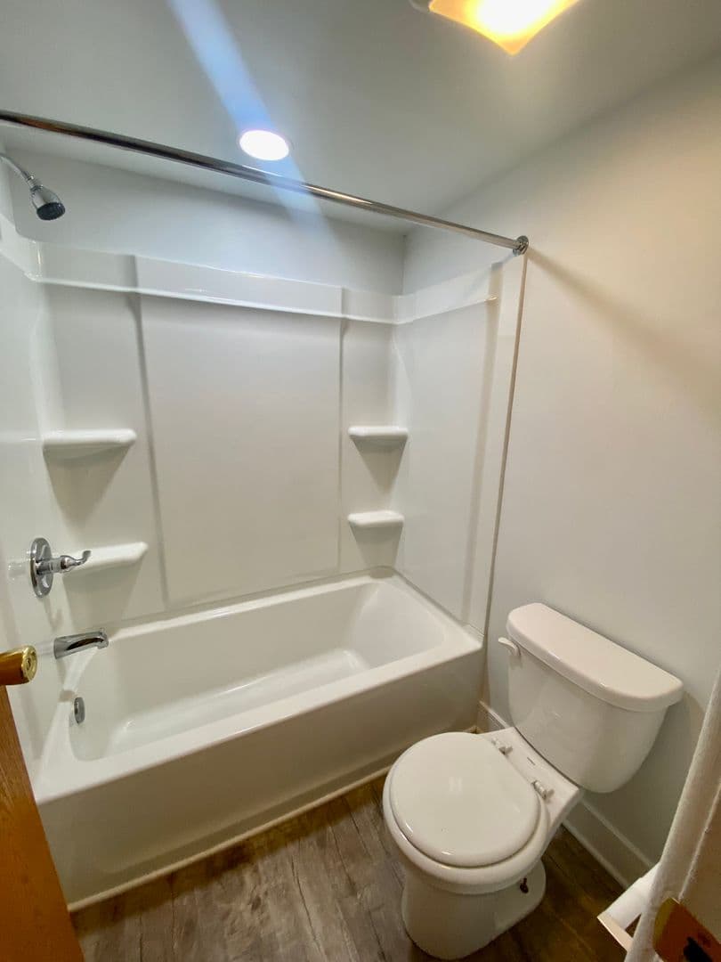 Ypsilanti Apartment: 504 St. Johns