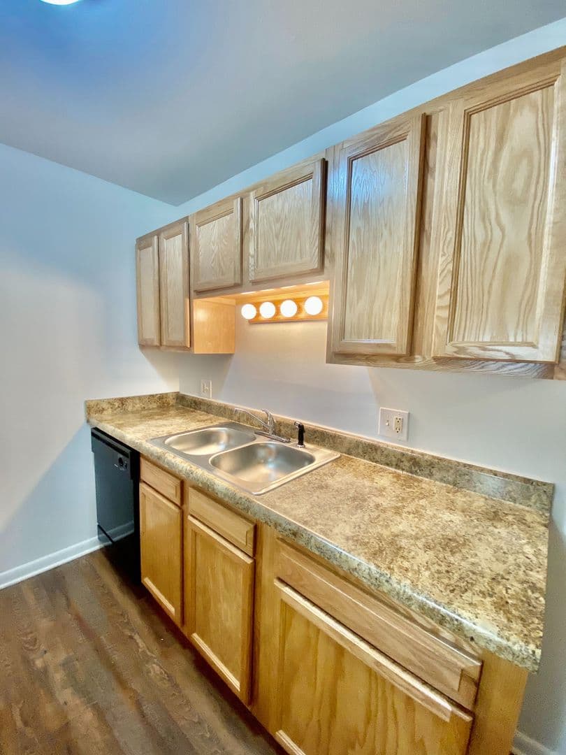 Ann Arbor Apartment: 2756 Golfside Rd