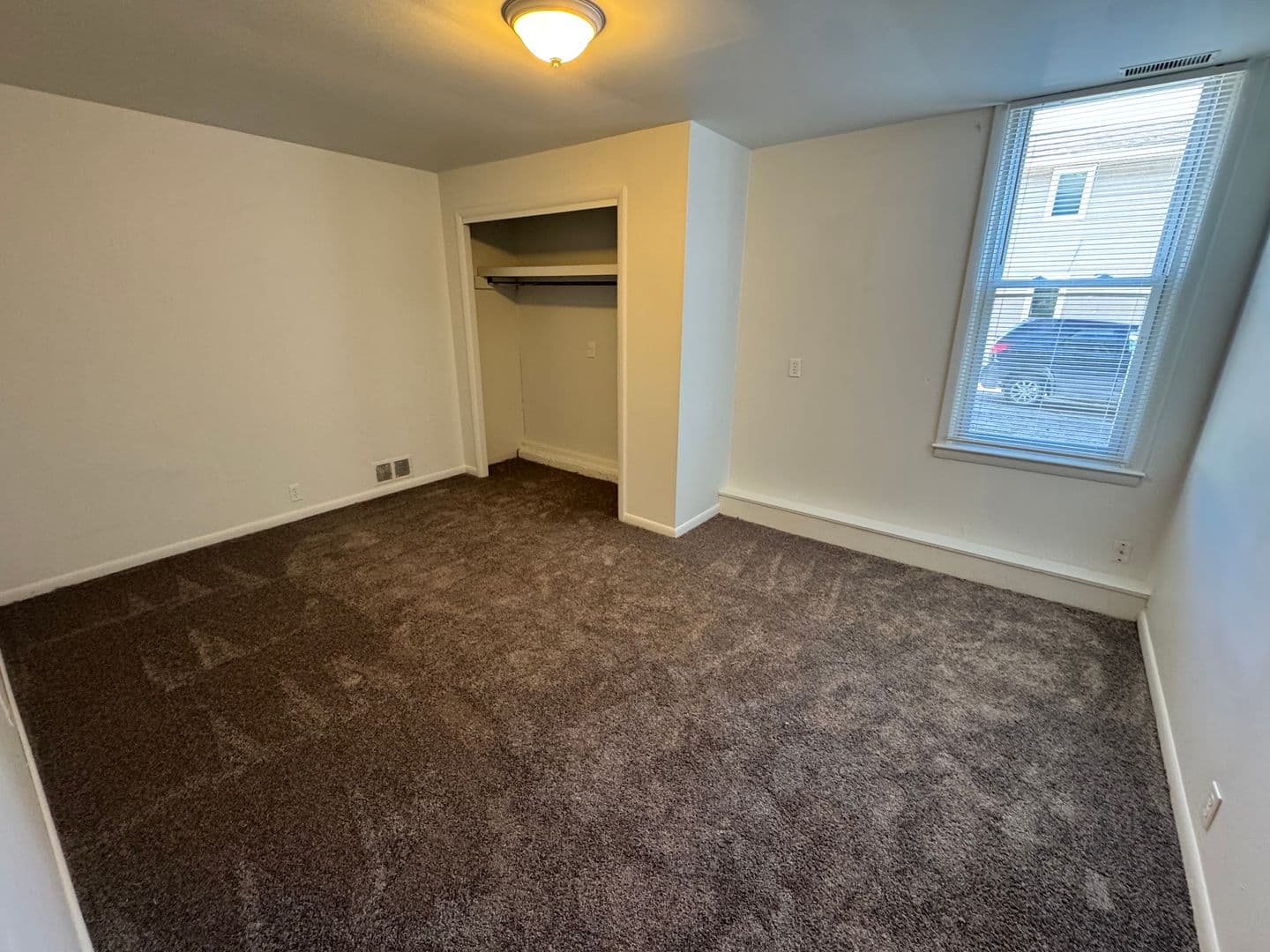 Ypsilanti Apartment: 400 Perrin St.