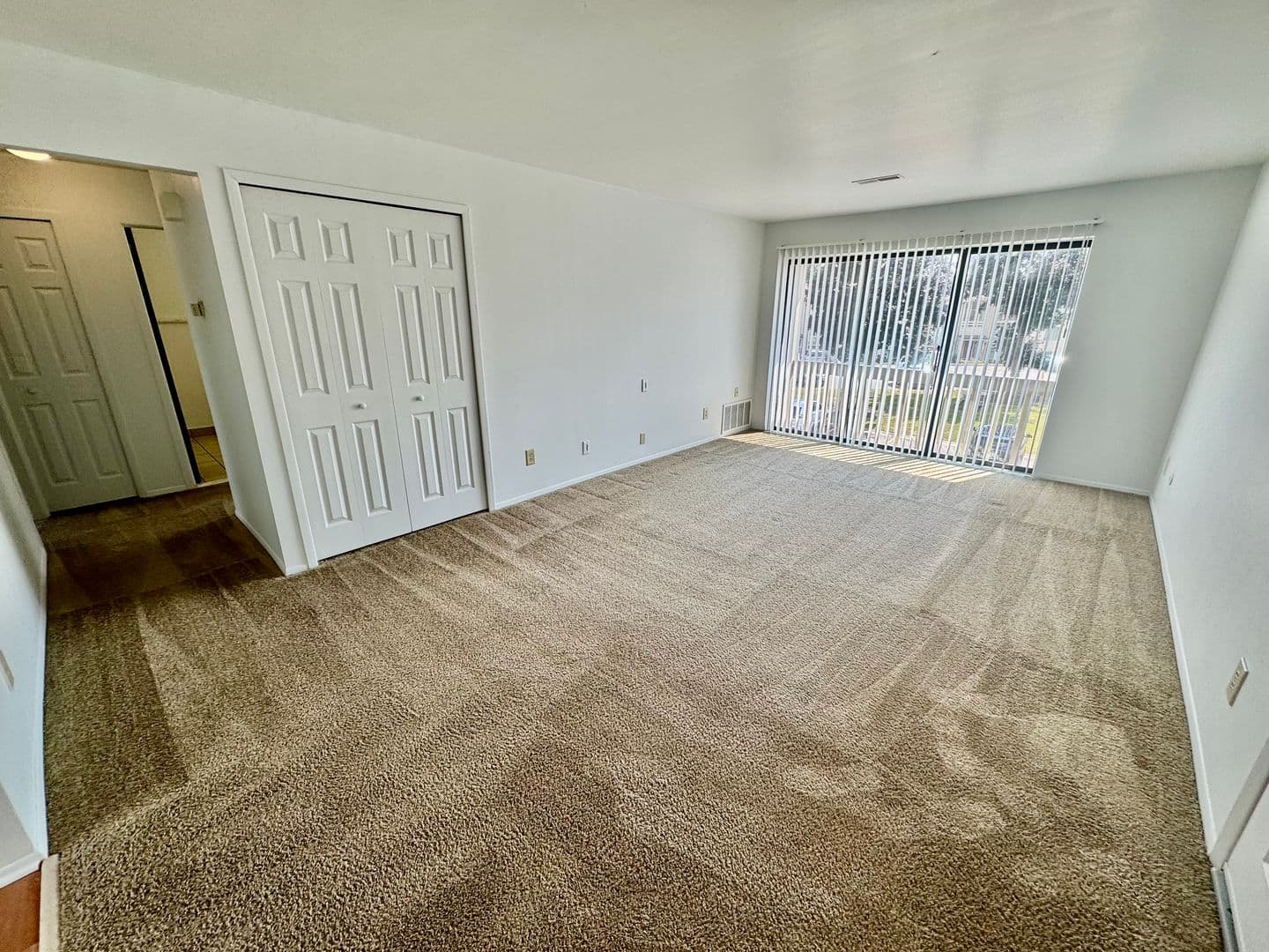 Brighton Apartment: 609 Flint Rd.