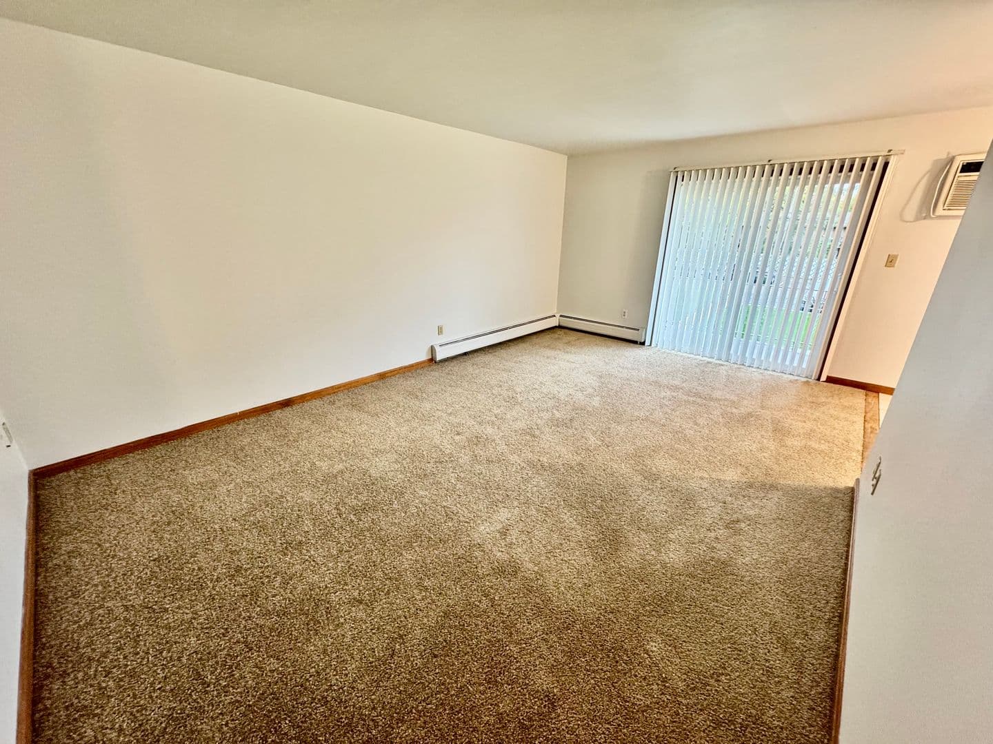Ypsilanti Apartment: 2811 Golfside Dr