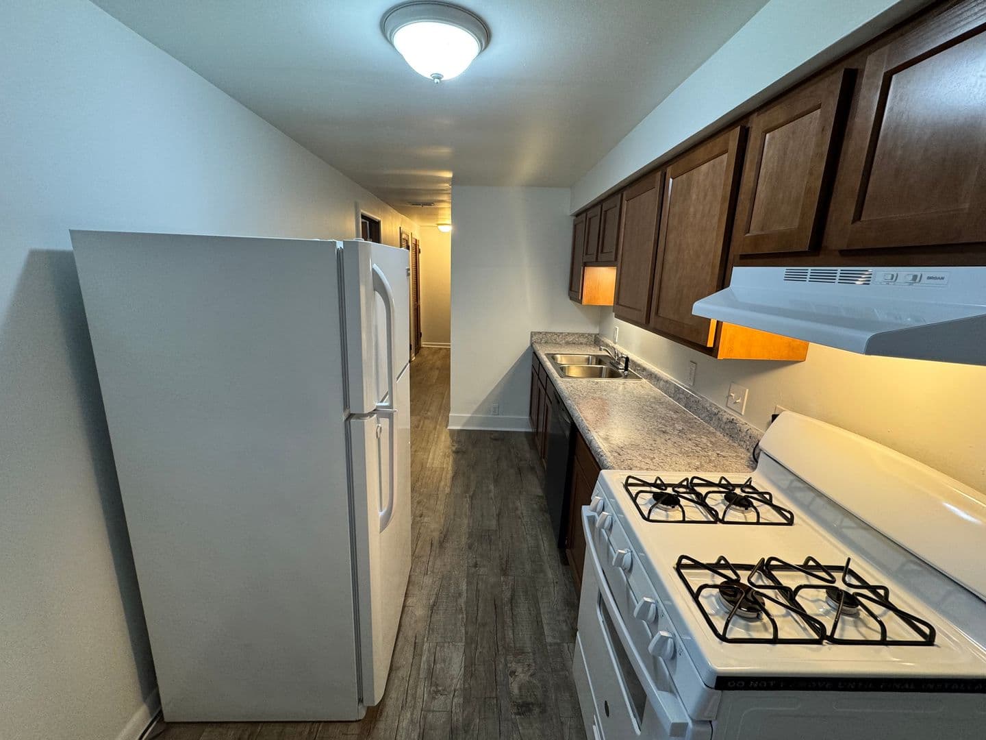 Ypsilanti Apartment: 400 Perrin St.