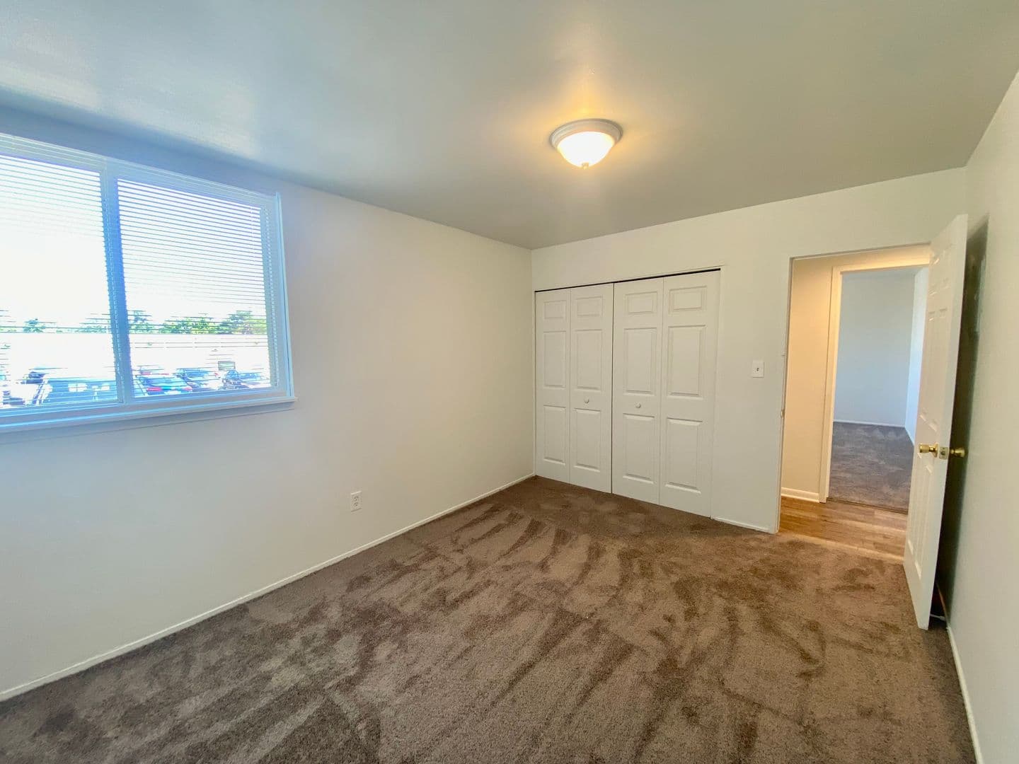 Ypsilanti Apartment: 334 Jarvis