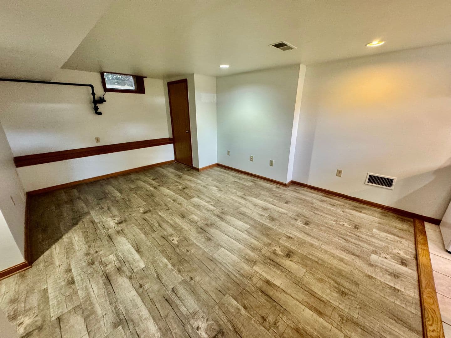 Ypsilanti Apartment: 211 N. Adams St