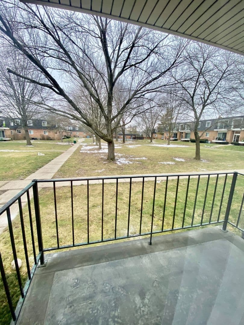 Ann Arbor Apartment: 2756 Golfside Rd