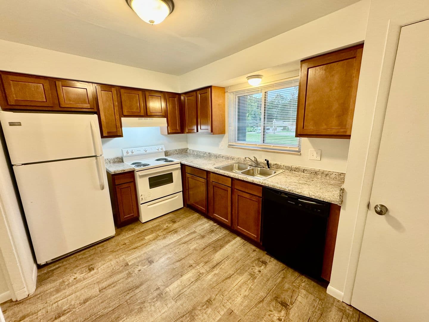 Ypsilanti Apartment: 1100 W. Michigan Ave.