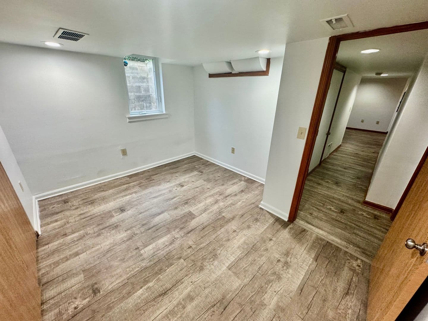 Ypsilanti Apartment: 211 N. Adams St