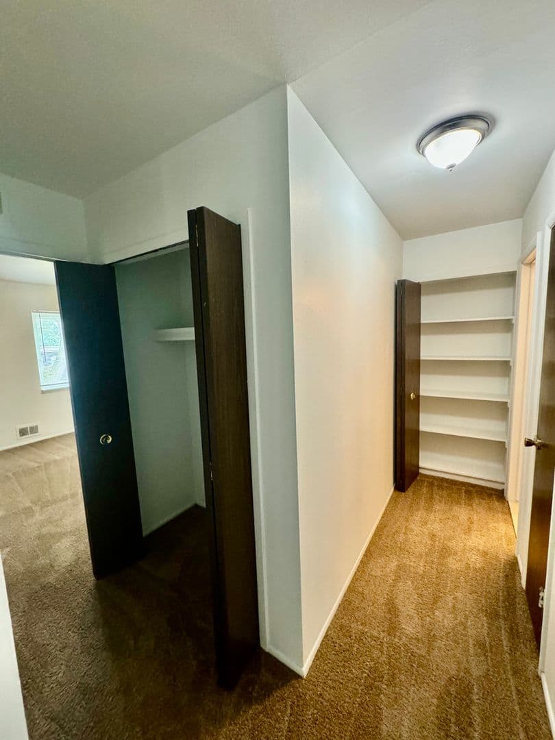 Ann Arbor Apartment: 2712 Golfside Rd