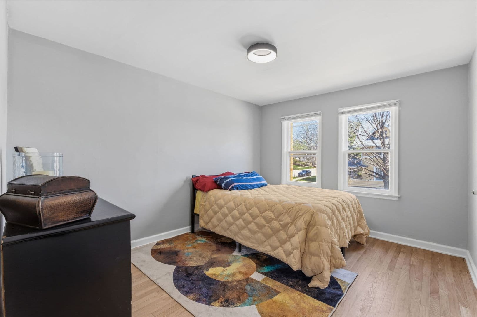 Omaha Apartment: 4901 Farnam Street - 4901 Farnam Street
