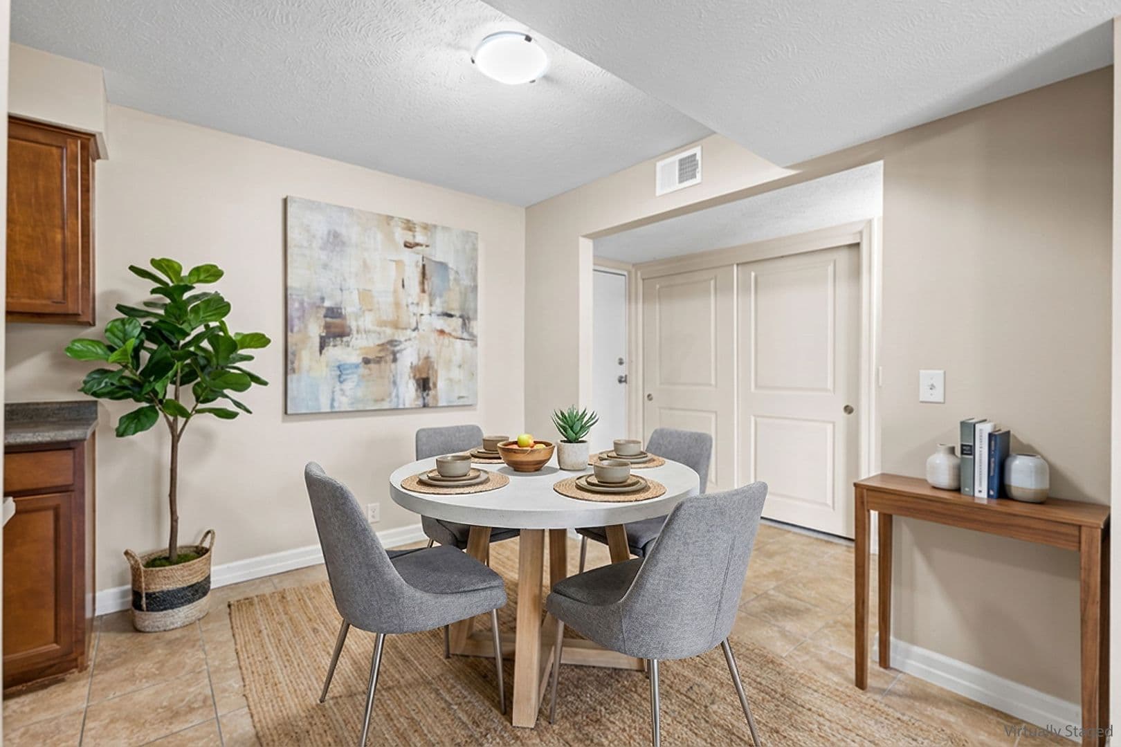 Omaha Apartment: 315 N. 34th Street