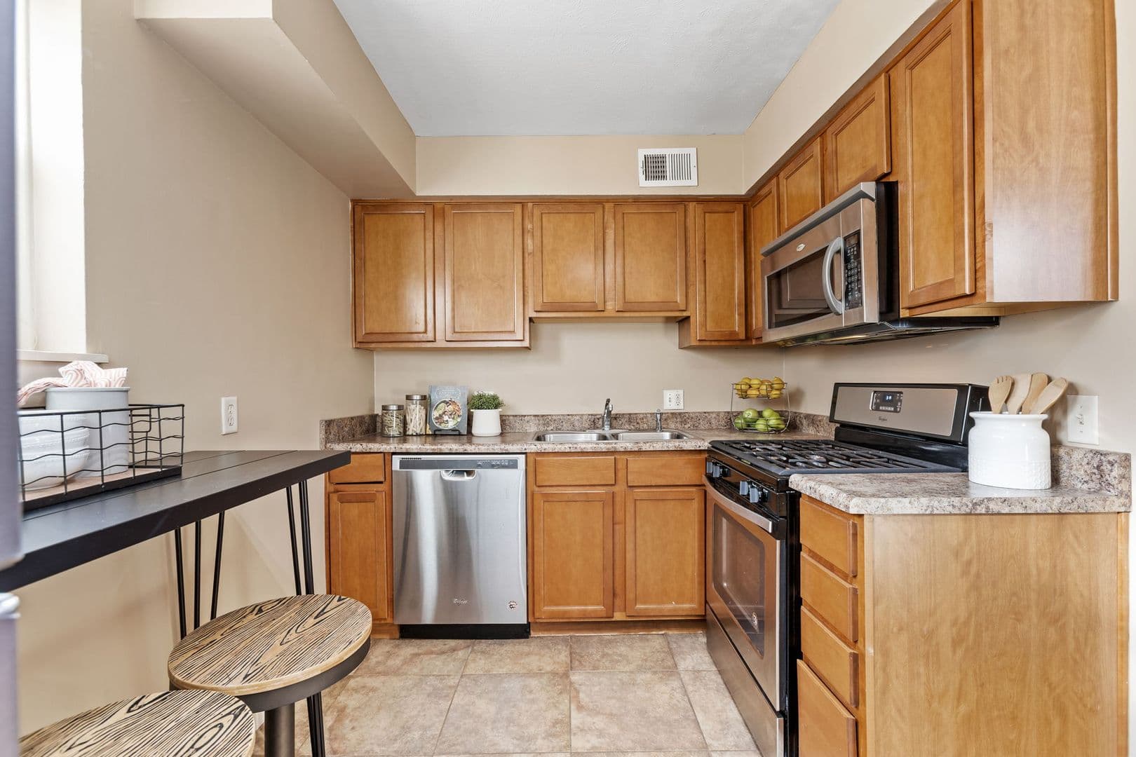 Omaha Apartment: 3325 California Street