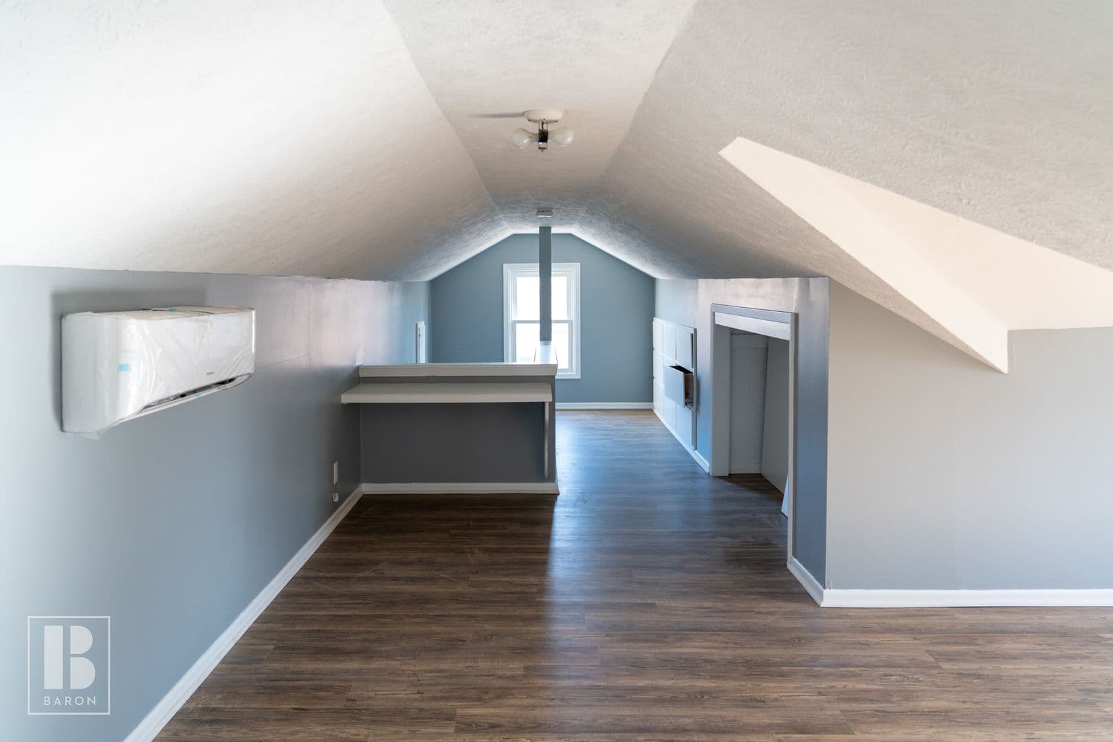 Omaha House: 7054 Corby Street