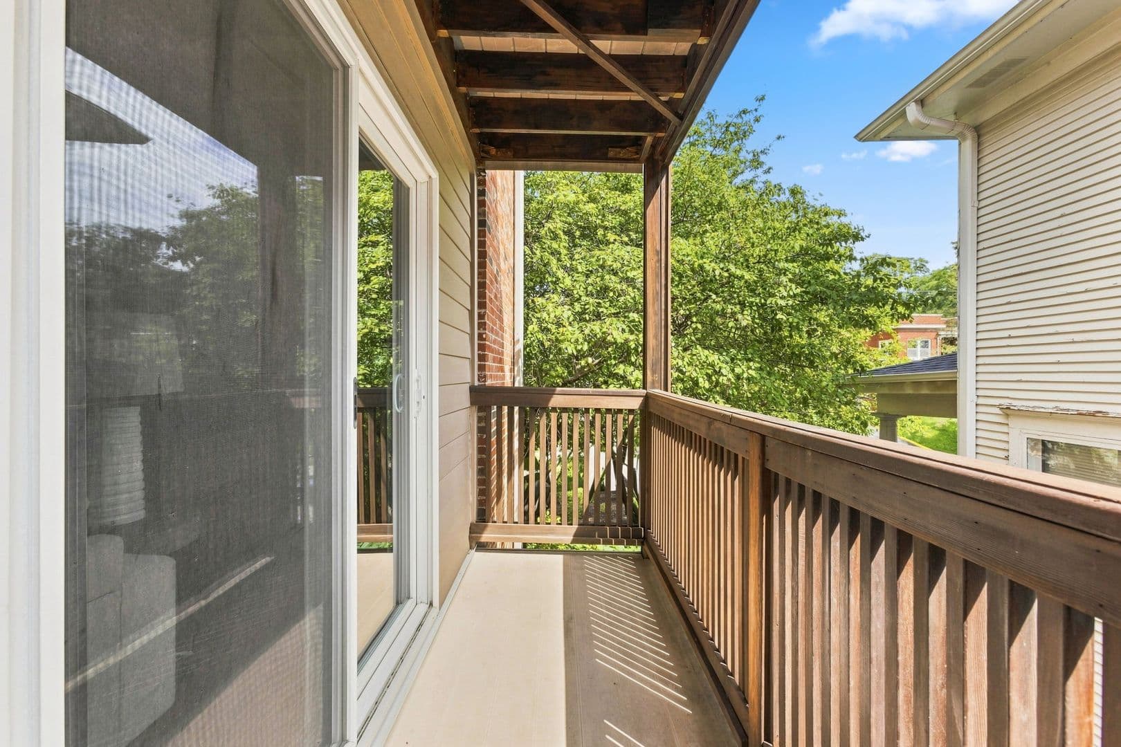 Omaha Apartment: 3325 California Street