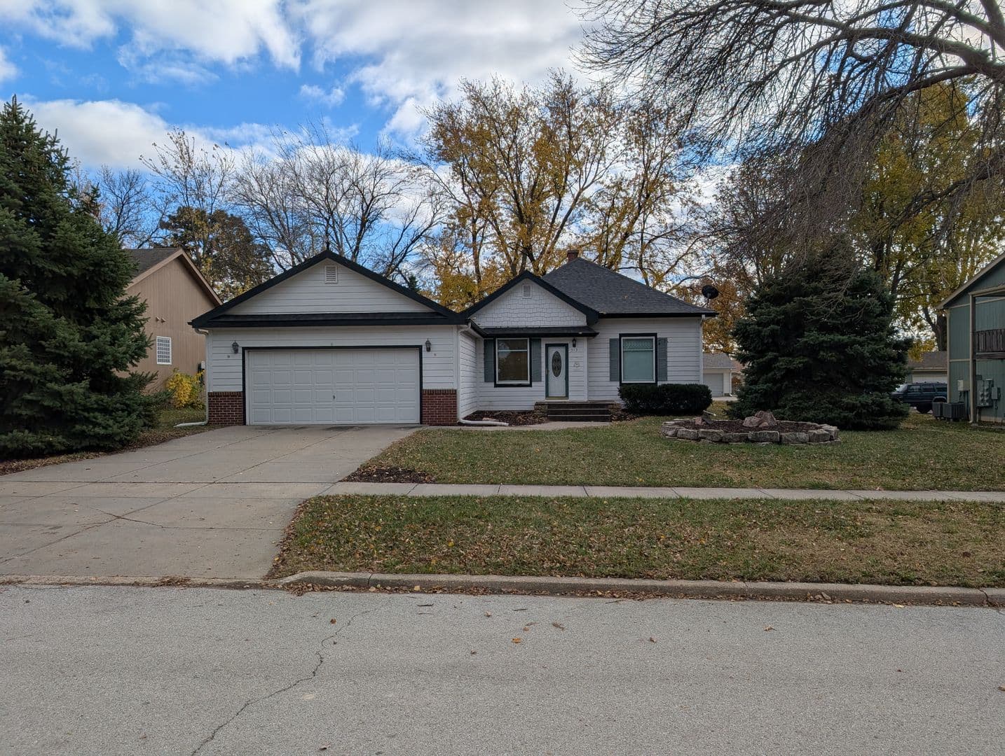 Gretna House: 513 Langdon Avenue