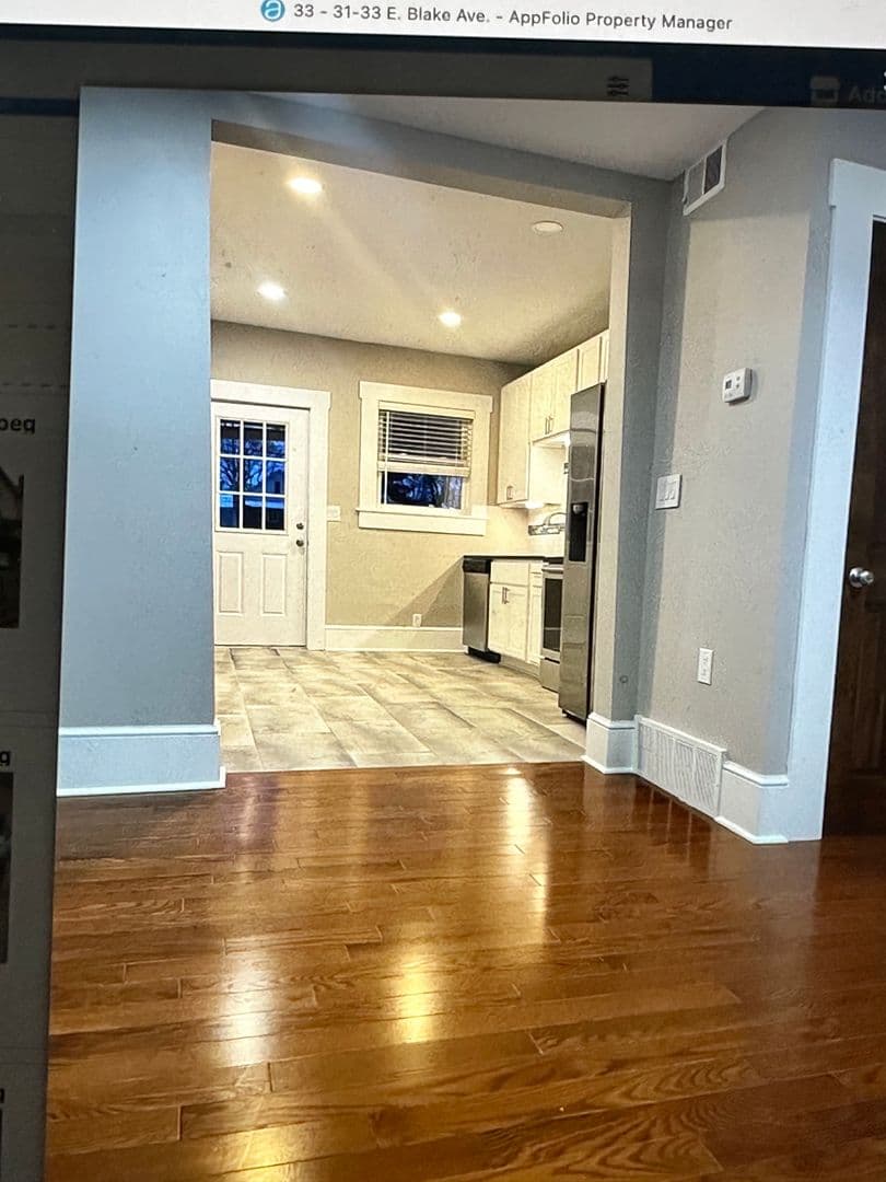 Columbus Apartment: 31-33 E. Blake Ave.