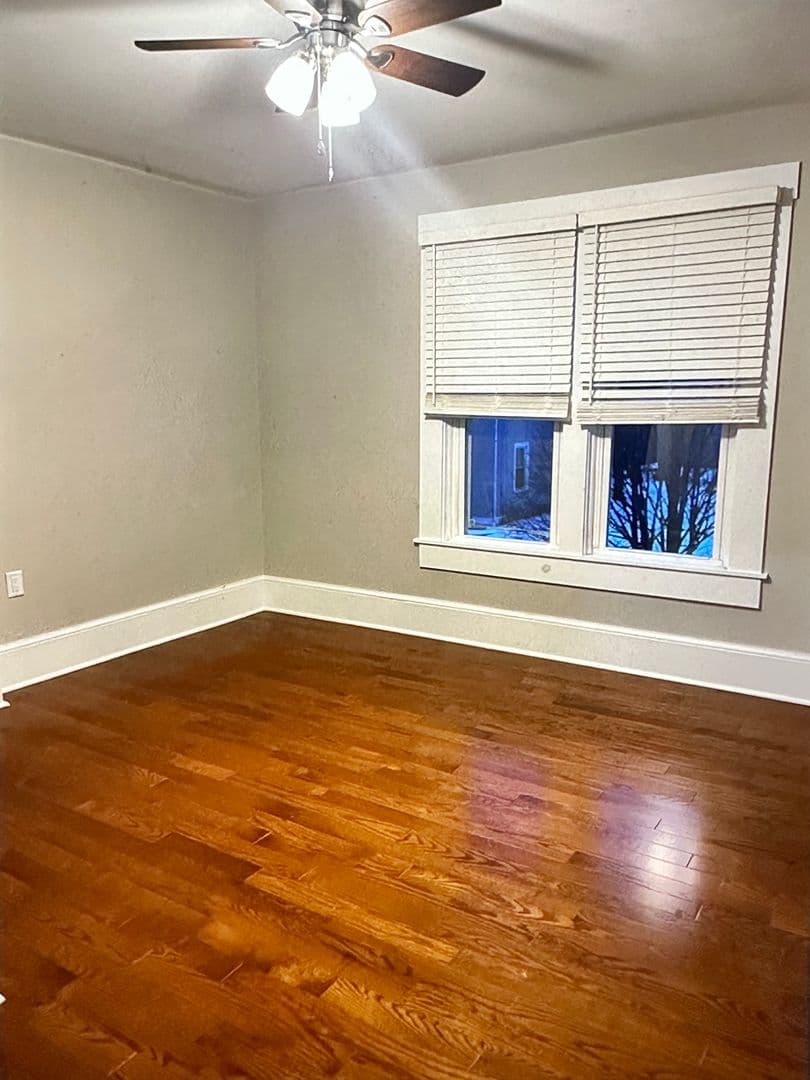Columbus Apartment: 31-33 E. Blake Ave.