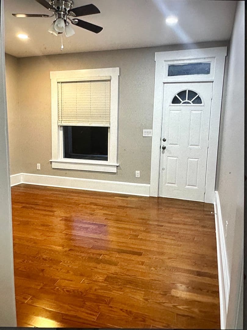 Columbus Apartment: 31-33 E. Blake Ave.