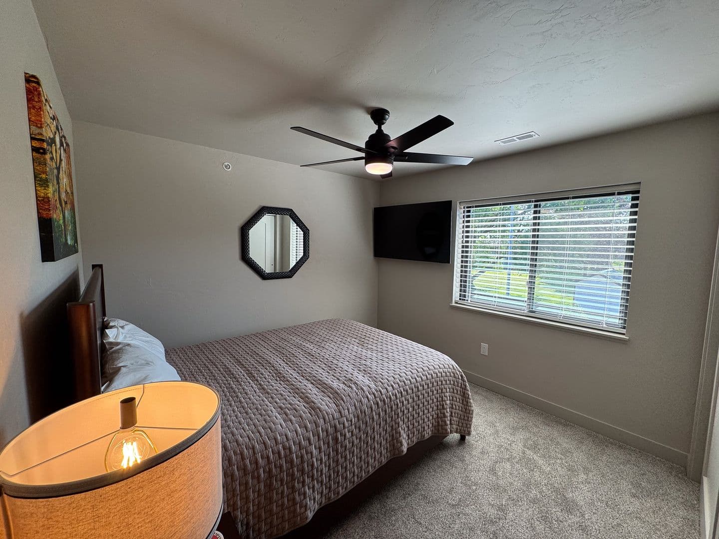 Oshkosh Apartment: 2609 Witzel Ave
