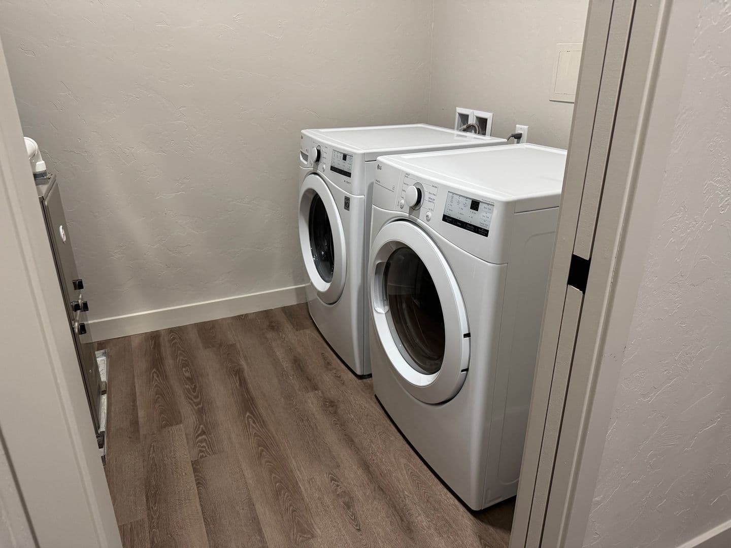 Oshkosh Apartment: 2609 Witzel Ave