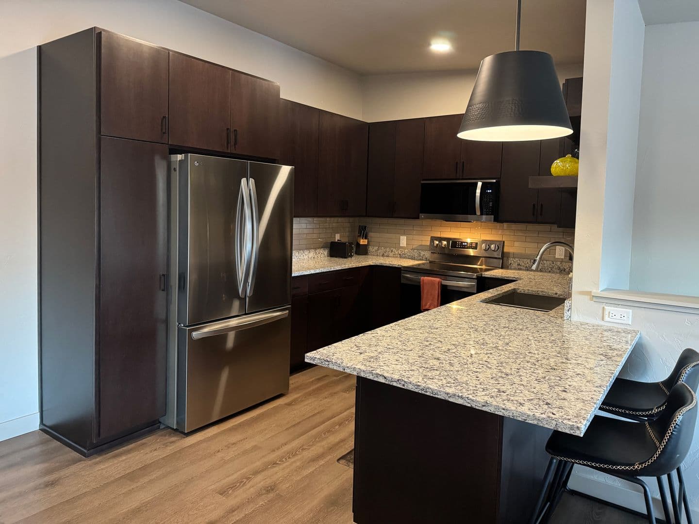 Oshkosh Apartment: 2609 Witzel Ave