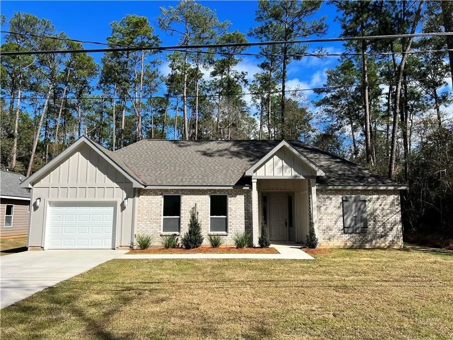 Covington House: 69206 4th Ave
