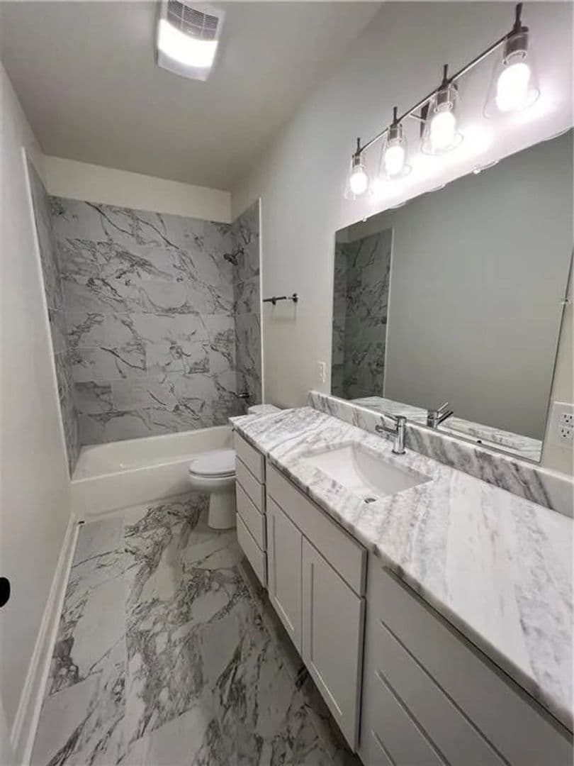 Covington House: 69206 4th Ave