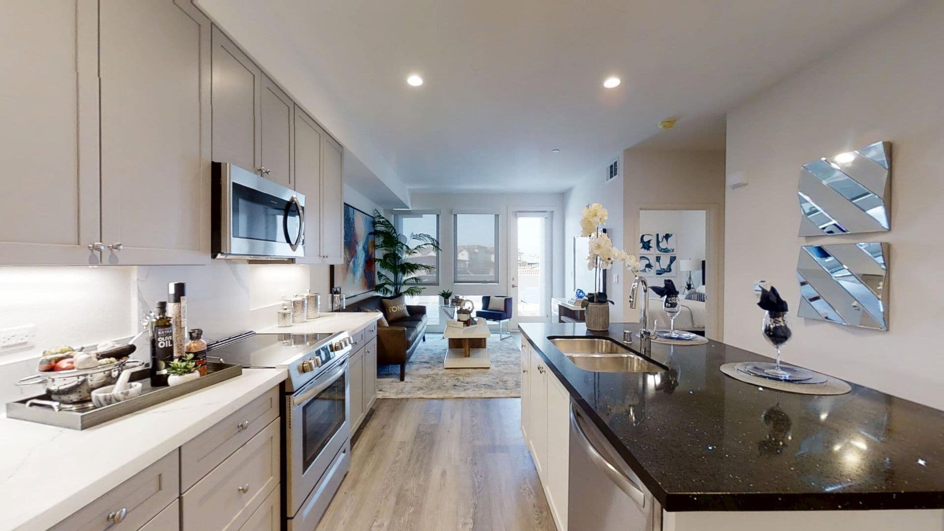 Torrance Apartment: 1978 W. Carson Street