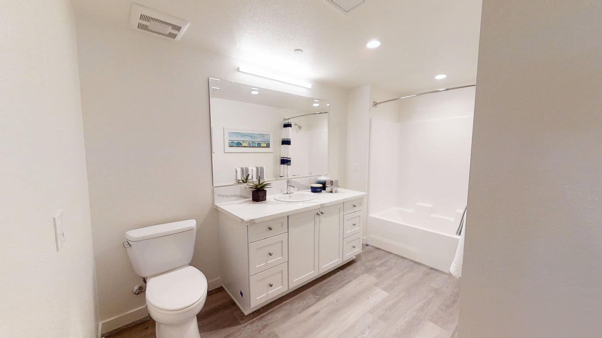 Torrance Apartment: 1978 W. Carson Street