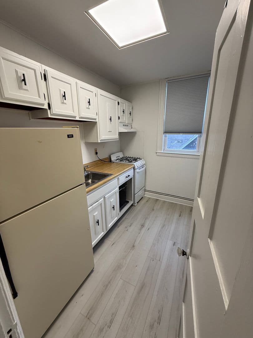 Princeton Apartment: 32 Wiggins Street