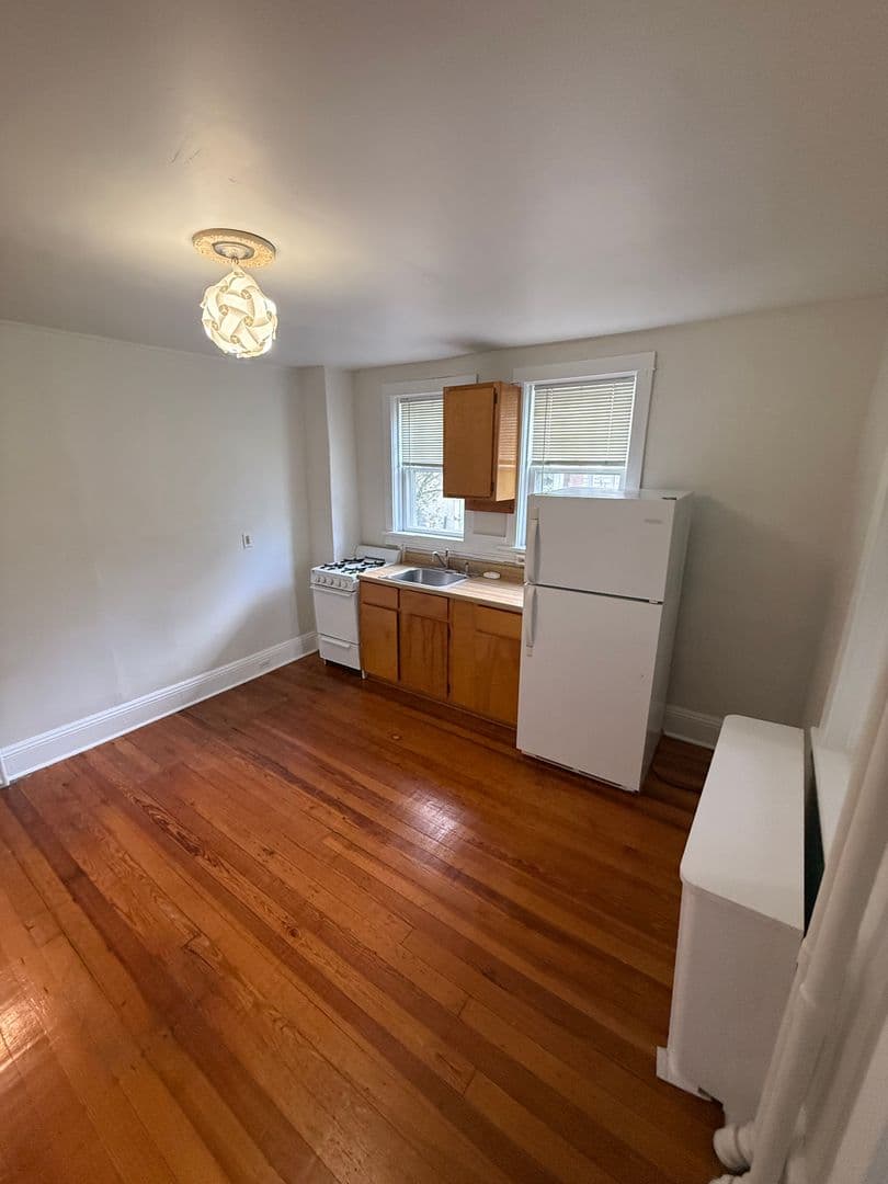 Princeton Apartment: 86 Spruce Street