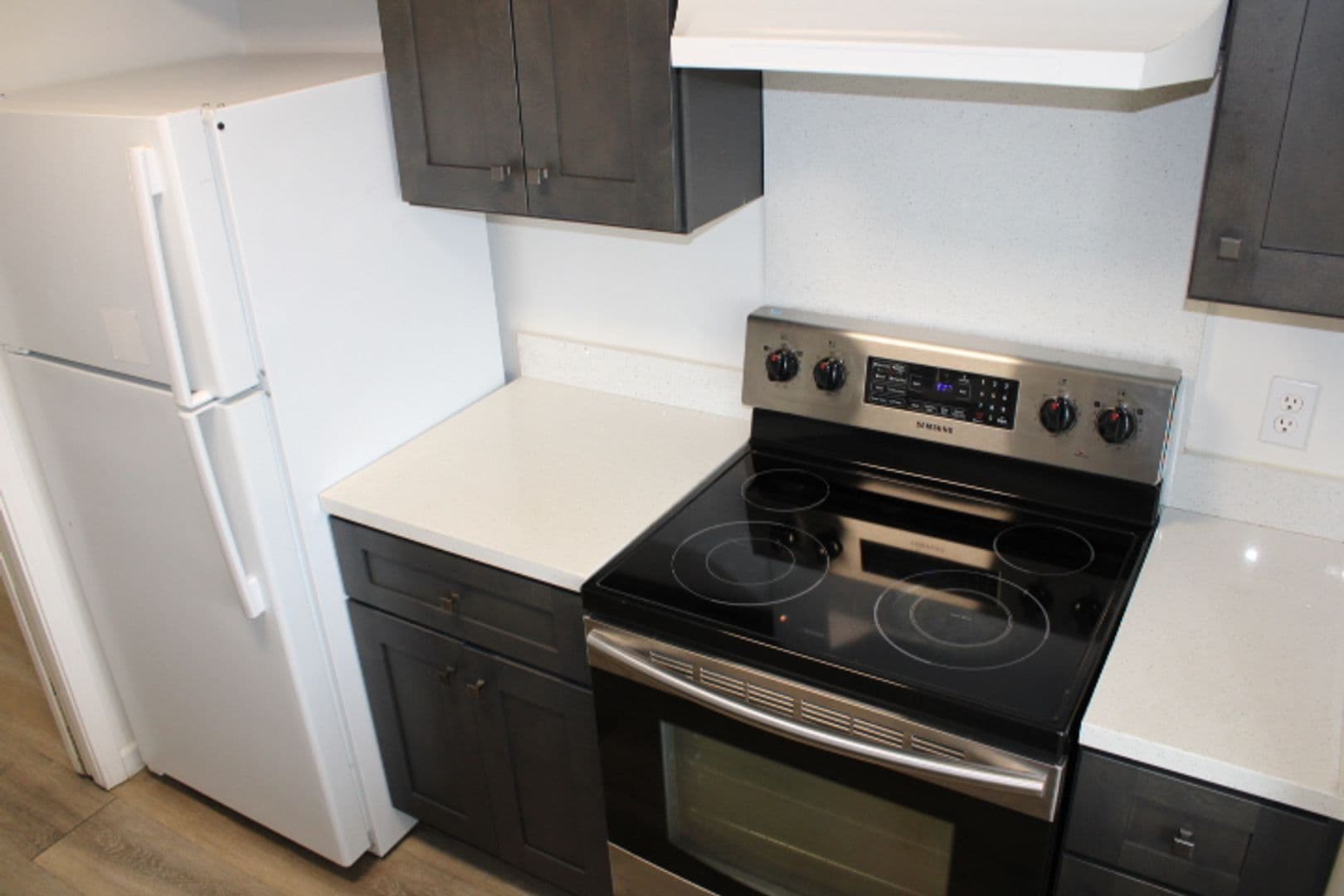 RICHMOND House: 4216 NEVIN AVE