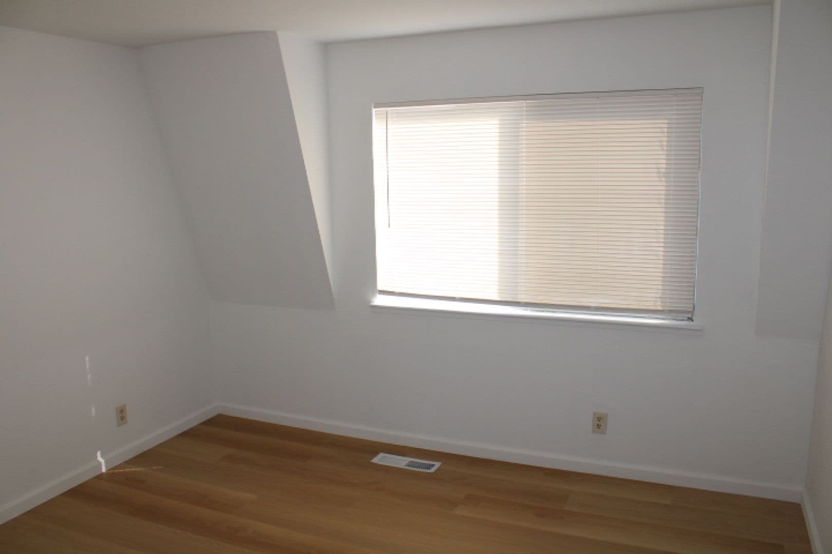 EL SOBRANTE Apartment: 4811 APPIAN WAY