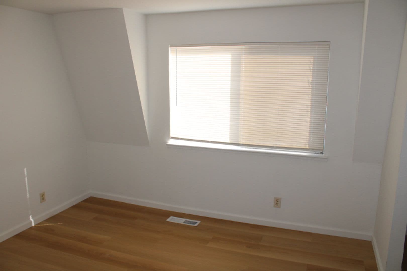EL SOBRANTE Apartment: 4811 APPIAN WAY