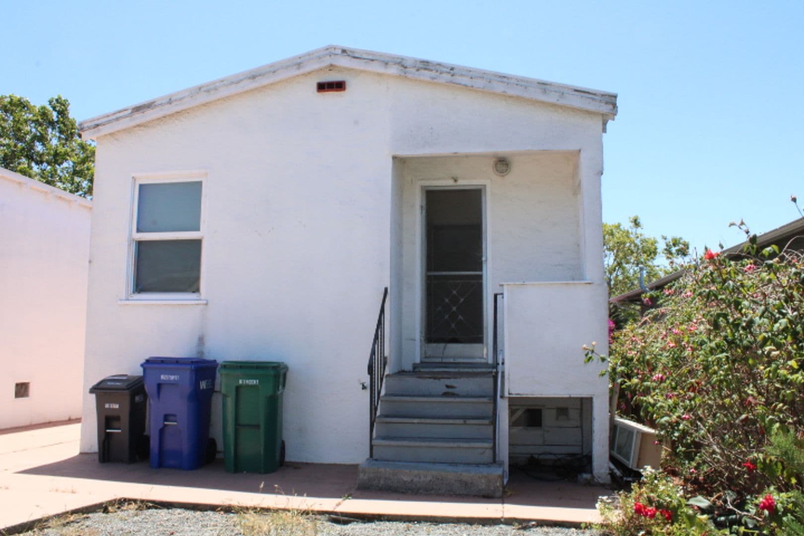 ALBANY Apartment: 1209 & 1211 MARIN AVE