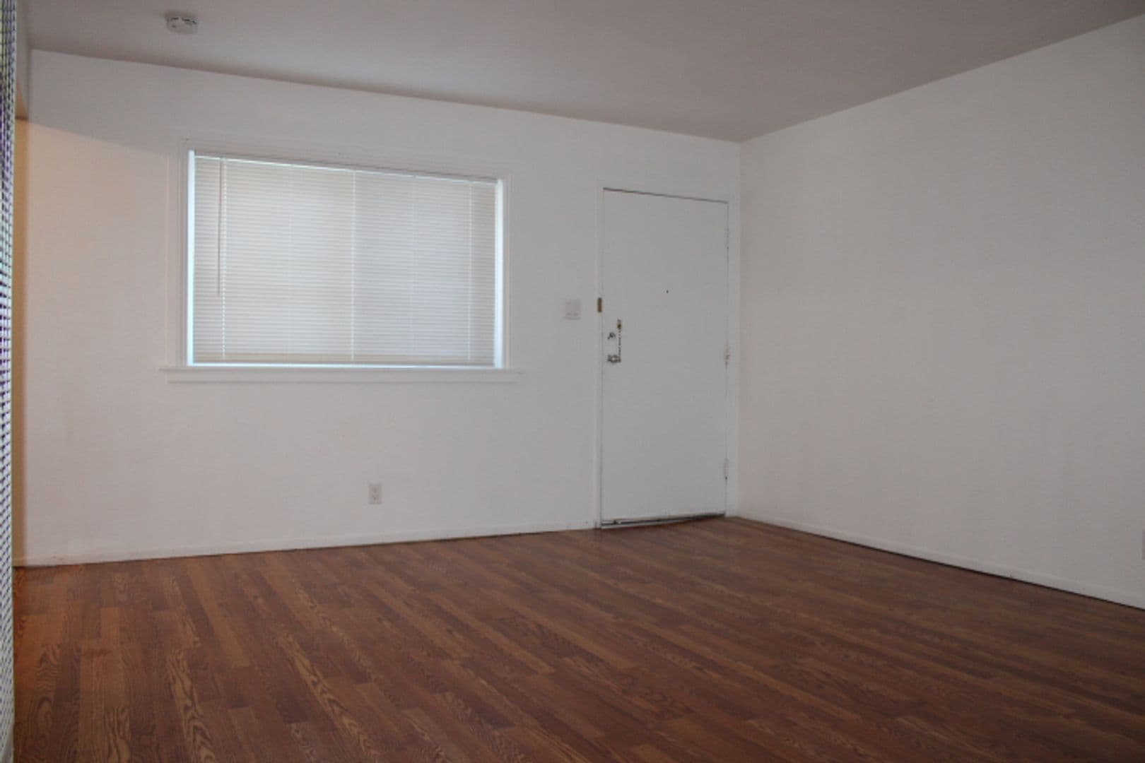 SAN PABLO Apartment: 2515 MANCHESTER AVE