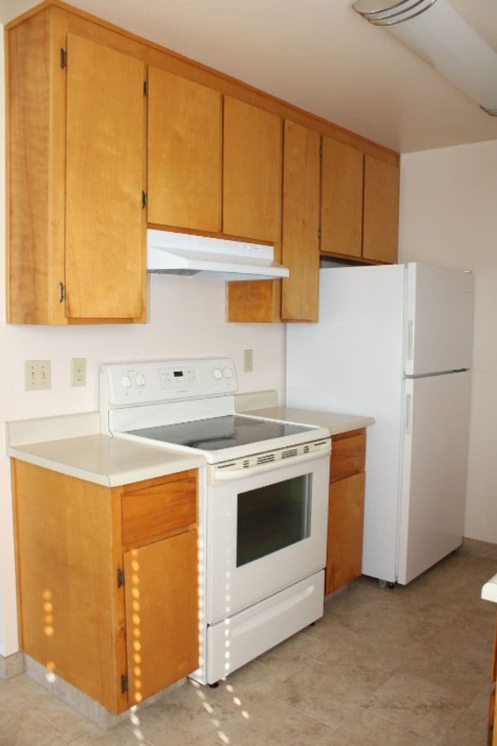 RICHMOND Apartment: *5619 MADISON AVE