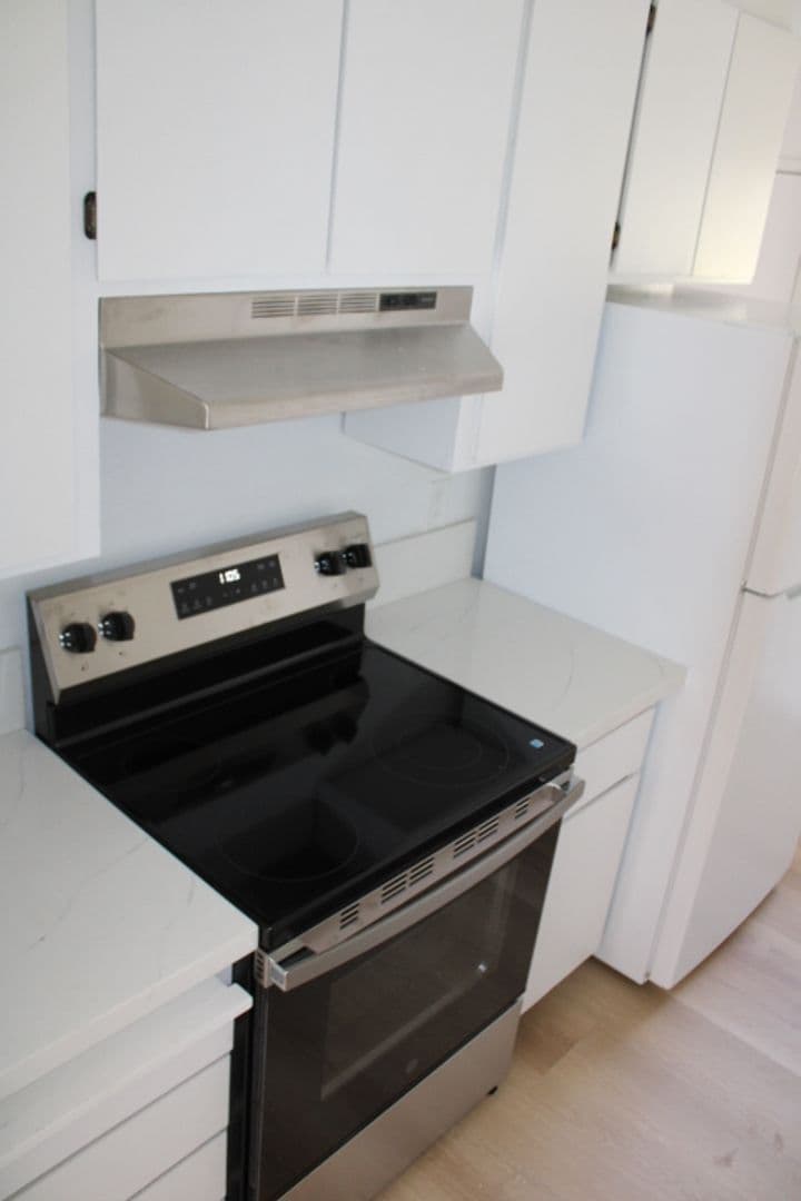 EL SOBRANTE Apartment: 4811 APPIAN WAY