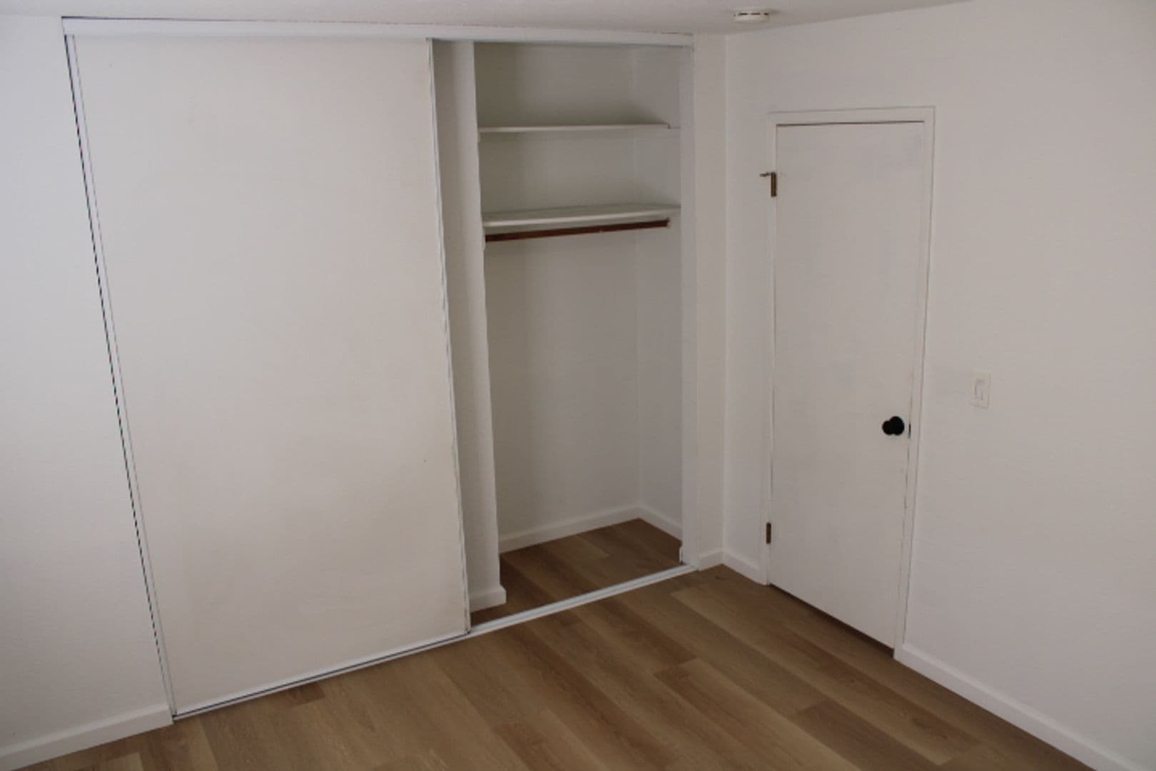 EL SOBRANTE Apartment: 4811 APPIAN WAY