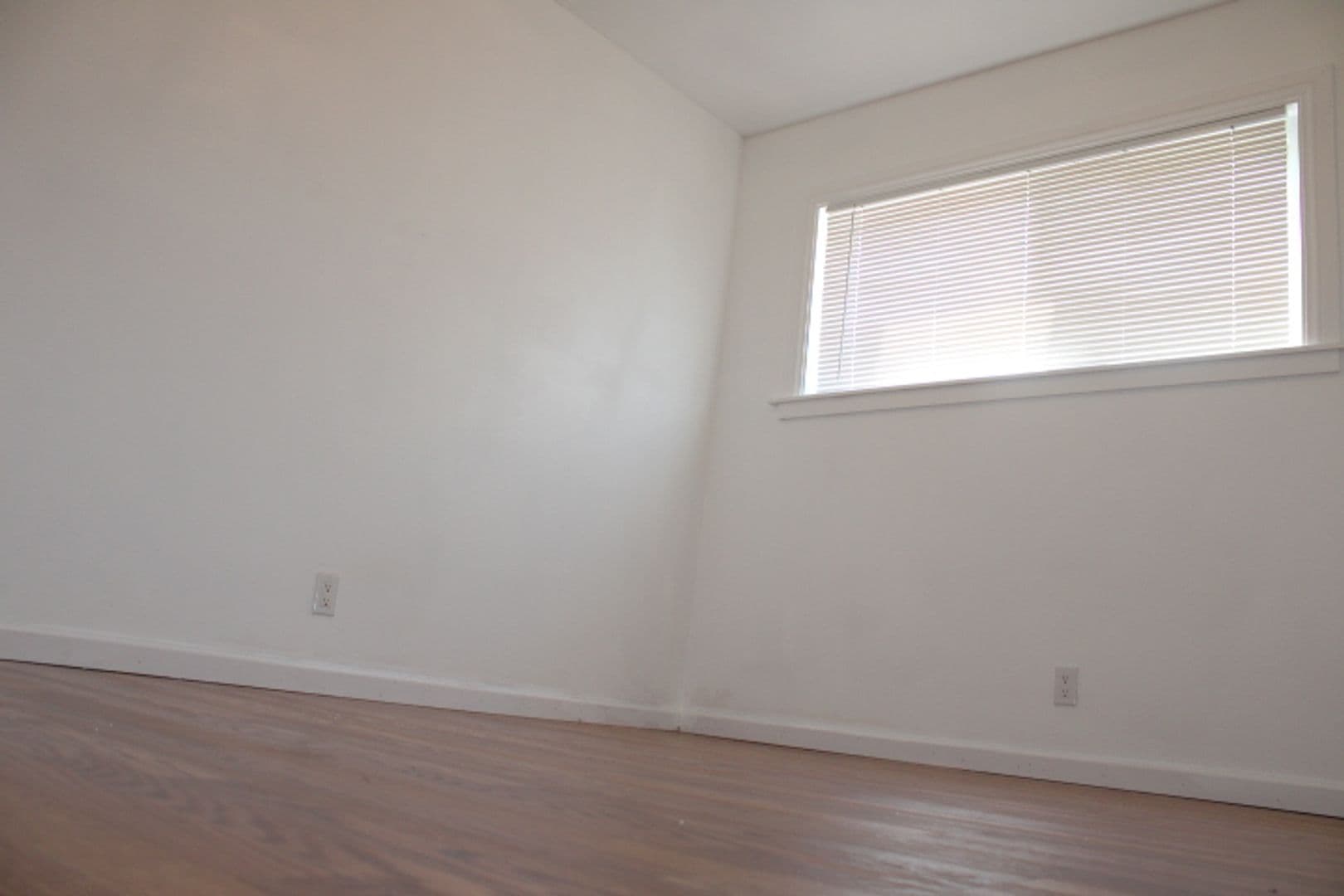 SAN PABLO Apartment: 2515 MANCHESTER AVE
