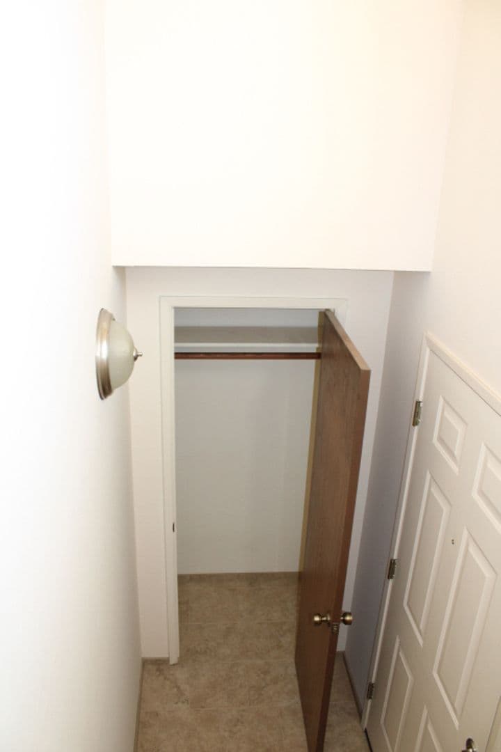 RICHMOND Apartment: *5619 MADISON AVE