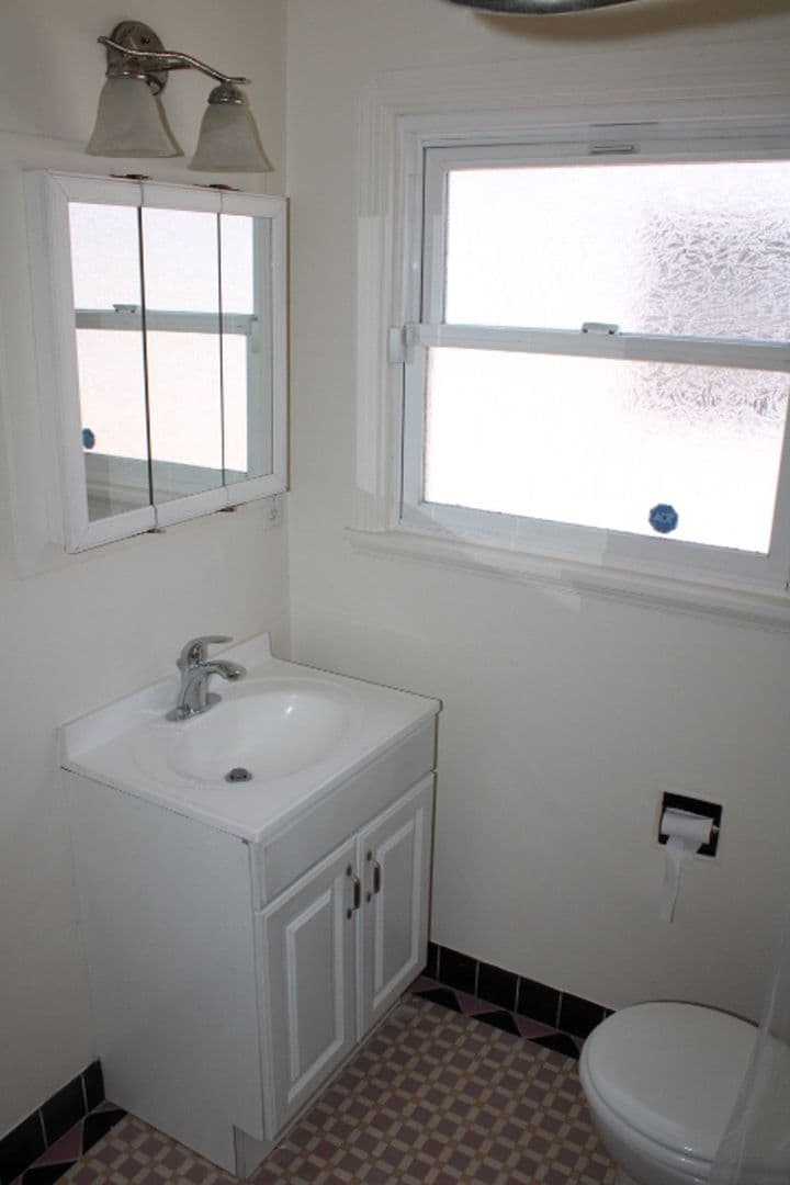 ALBANY Apartment: 1209 & 1211 MARIN AVE