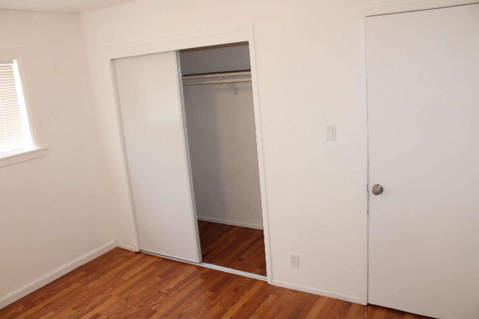 SAN PABLO Apartment: 2515 MANCHESTER AVE