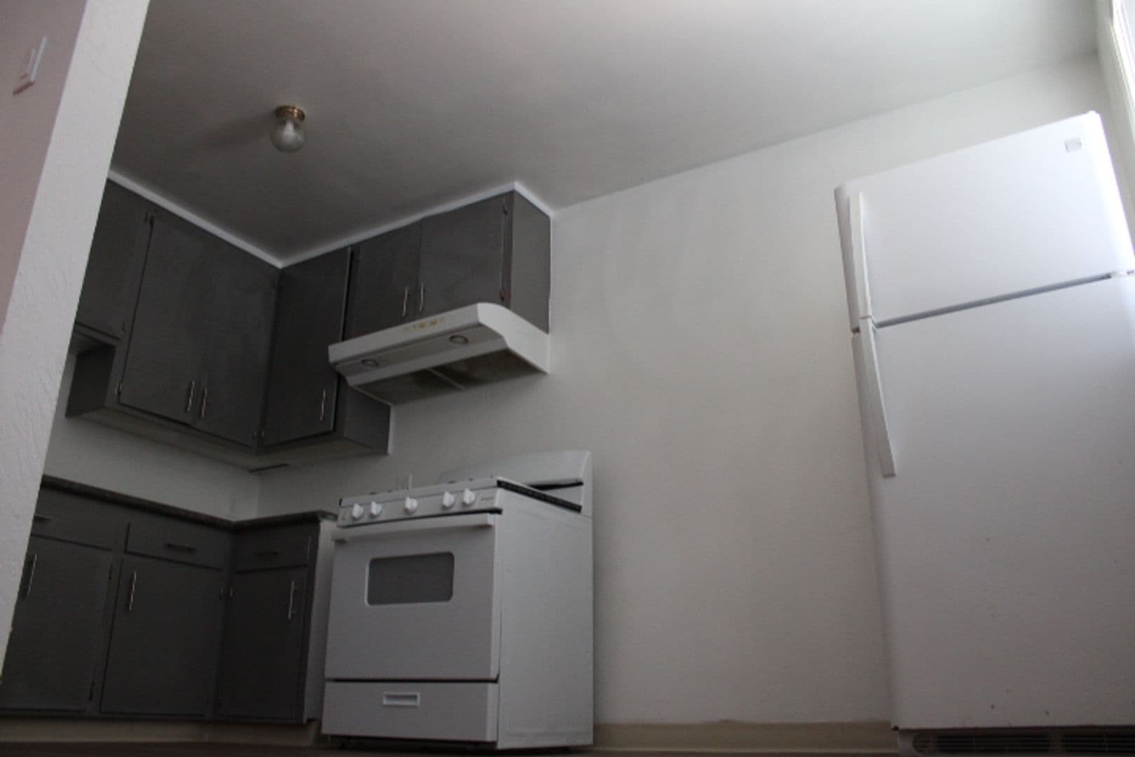 SAN PABLO Apartment: 2515 MANCHESTER AVE