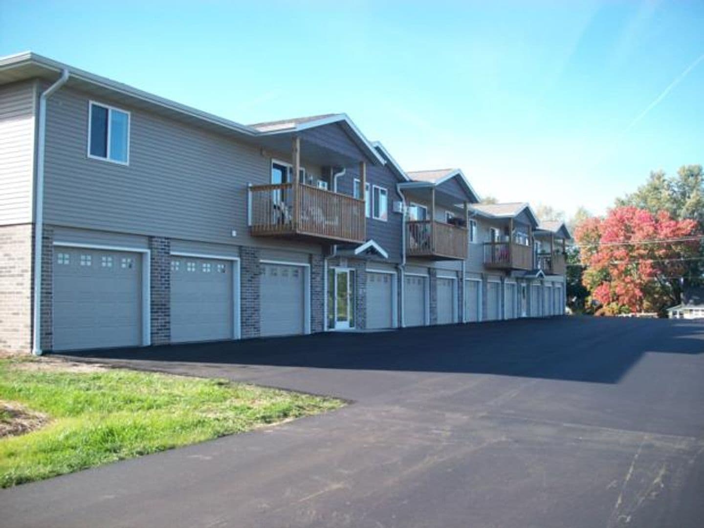 Baraboo Apartment: 1410 - 1440 Walnut Street