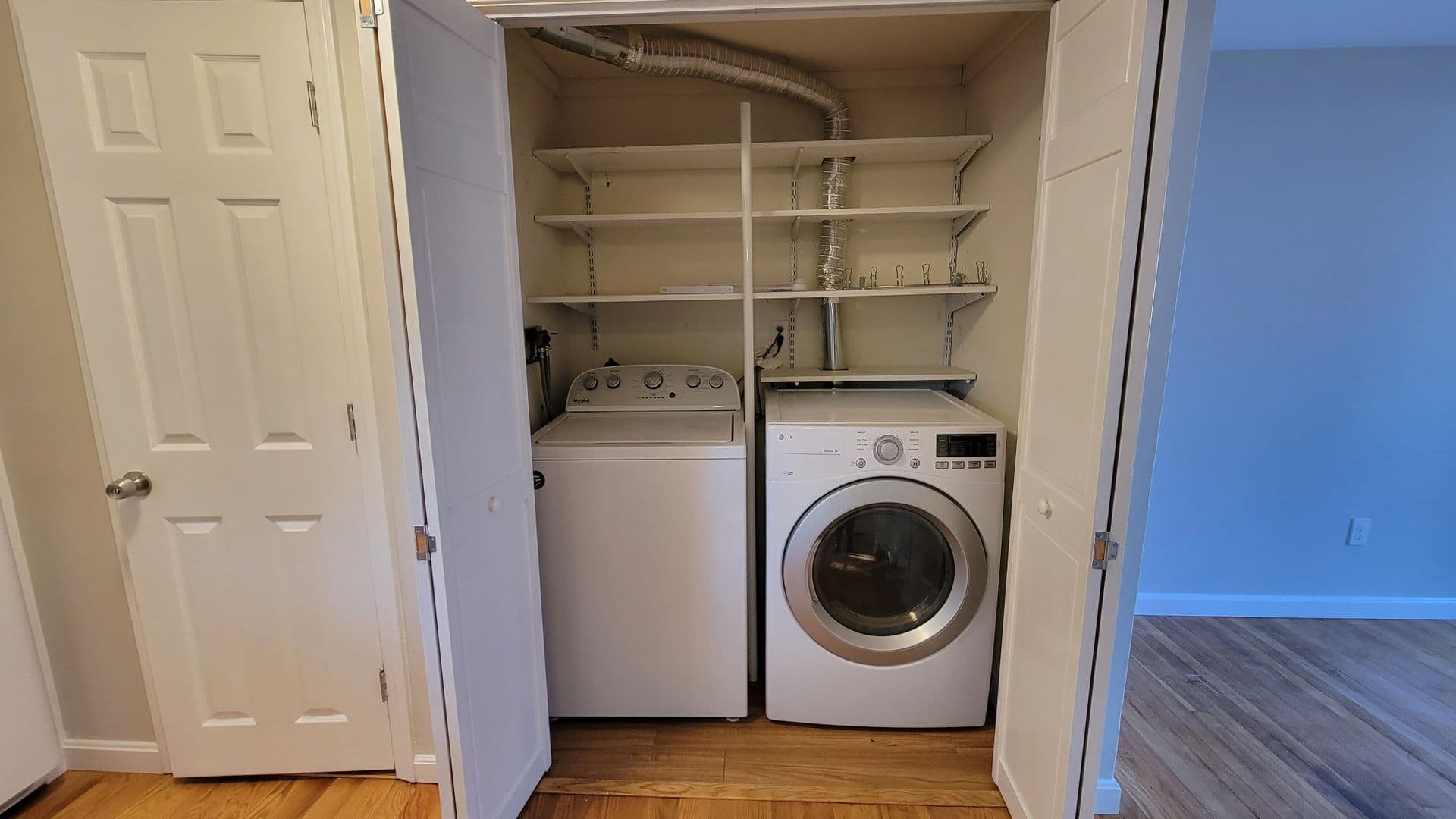 South Yarmouth Apartment: 8-10 Pawkannawkut Drive